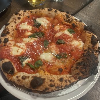 Double Zero Pie & Pub - Margherita pizza - Pizza Near Me - Las Vegas, Nevada