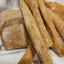 Trattoria Milanese - Bread as appetizer