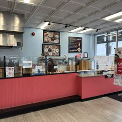 Duck Donuts - Counter