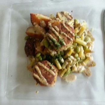 Cafe Pamlico - Crab Cakes* - Seafood Near Me - Buxton, North Carolina