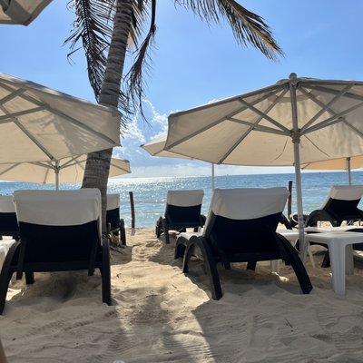 Martina Beach Club by null