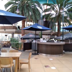 Chelsea Heights Hotel - Indoor Beer Garden