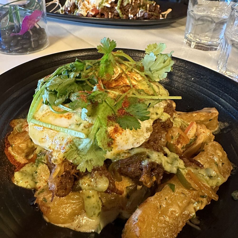 CUBAN MOJO POUTINE