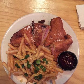 Madison's - Monte Crisco! - Bars Near Me - Beaumont, Texas