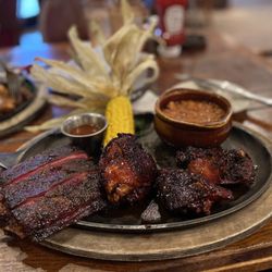 Booger Red's Restaurant - Ribs, sweet thighs and baked beans