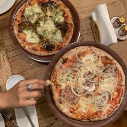 La Coppola Woodfired Pizza
