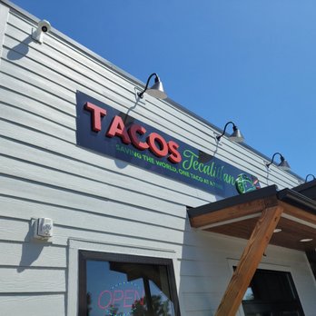 Tacos Tecalitlan - Entrance to Tacos Tecalitlan - Food Trucks Near Me - Burlington, Washington Tacos Tecalitlan - Entrance to Tacos Tecalitlan - Food Trucks Near Me - Burlington, Washington