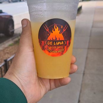De Luna Taco Grill - Un lugar exelente  para  comer - Food Trucks Near Me - Chicago, Illinois