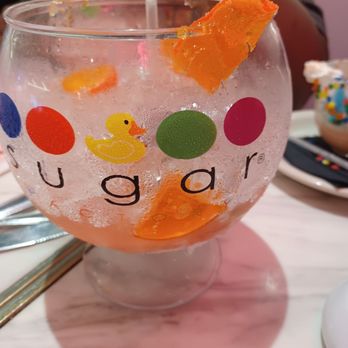 Sugar Factory Express - Yummy mamitas hurricane - Desserts Near Me - Bloomington, Minnesota