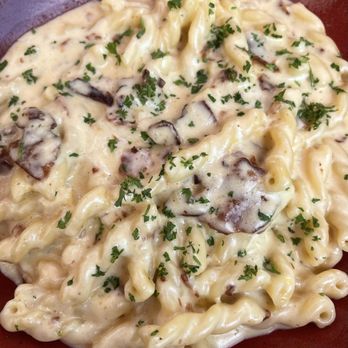 Denizens Brewing - Bacon Mac & Cheese - Breweries Near Me - Riverdale Park, Maryland