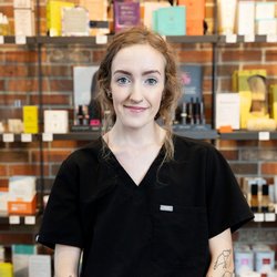 Waxing The City - Chloe, Cerologist