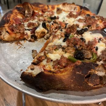 Pepperoni Bill's Pizzeria - Burnt!! AND watery in the middle. - Pizza Near Me - Camdenton, Missouri Pepperoni Bill's Pizzeria - Burnt!! AND watery in the middle. - Pizza Near Me - Camdenton, Missouri