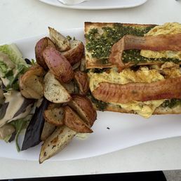 Omelette toast on HALF BAGUETTE