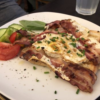The Breakfast Club - Bonnie and Clyde: mountain cheese toast, fried egg, bacon, pesto - Breakfast & Brunch Near Me - Vienna, 9 The Breakfast Club - Bonnie and Clyde: mountain cheese toast, fried egg, bacon, pesto - Breakfast & Brunch Near Me - Vienna, 9