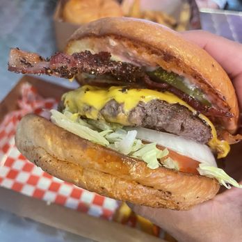 Betty's Burgers Joint - Burgers Near Me - Honolulu, Hawaii Betty's Burgers Joint - Burgers Near Me - Honolulu, Hawaii