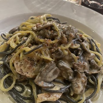Maccheroni Republic - Italian Near Me - Los Angeles, California