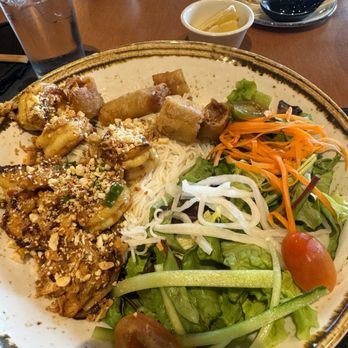 Moon Rabbit - Garlic butter shrimp vermicelli - Vietnamese Near Me - Houston, Texas Moon Rabbit - Garlic butter shrimp vermicelli - Vietnamese Near Me - Houston, Texas