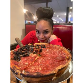 Giordano's - Half vegetable half cheese - Pizza Near Me - Rosemont, Illinois Giordano's - Half vegetable half cheese - Pizza Near Me - Rosemont, Illinois