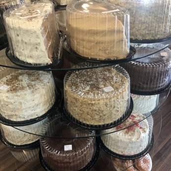 Yoder's Deitch Haus - Any kind of cake you can imagine and homemade glazed donuts - American Near Me - Montezuma, Georgia