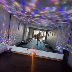 Culture Shrooms - Meditation dance room
