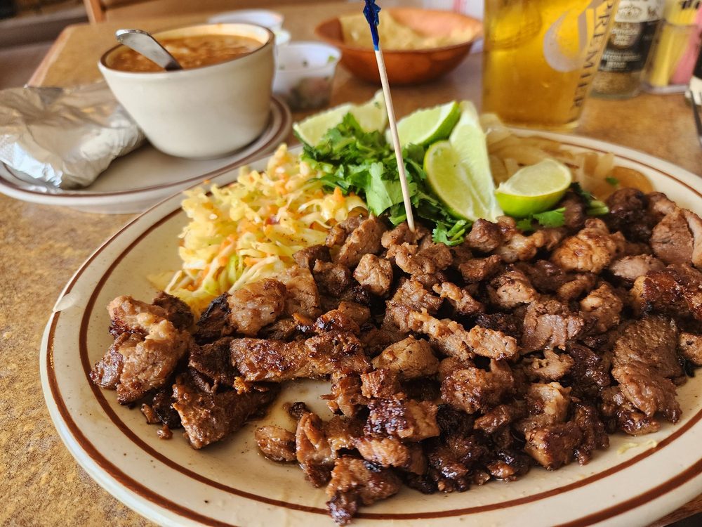 ANDELE’S DOG HOUSE Updated November 2024 242 Photos & 350 Reviews