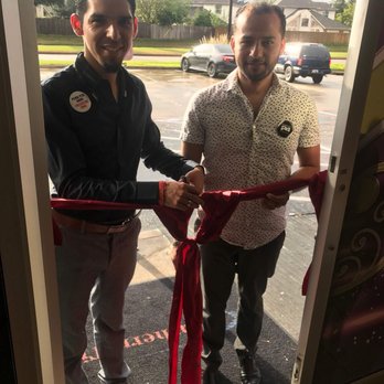 Movimiento Nutricion - Feliz en el gran opening - Juice Bars & Smoothies Near Me - Houston, Texas Movimiento Nutricion - Feliz en el gran opening - Juice Bars & Smoothies Near Me - Houston, Texas
