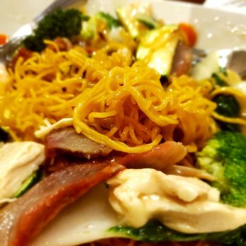 Chang Shou - My wife's Hong Kong style chowmein  was dynomite - Chinese Near Me - Brooks, California