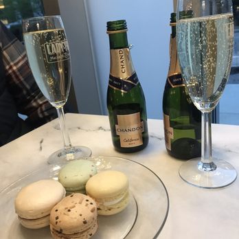 Lady Yum - Denny Triangle - Macaroons & Prosecco ~ IG: @seattle.food.diva - Macarons Near Me - Seattle, Washington Lady Yum - Denny Triangle - Macaroons & Prosecco ~ IG: @seattle.food.diva - Macarons Near Me - Seattle, Washington