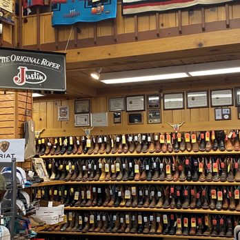 Emporium Western Store - Great selection of boots good prices - Women's Clothing Near Me - Bakersfield, California Emporium Western Store - Great selection of boots good prices - Women's Clothing Near Me - Bakersfield, California
