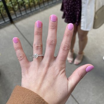 Daniel Levy Jewelry - Engagement ring - Jewelry Near Me - Chicago, Illinois