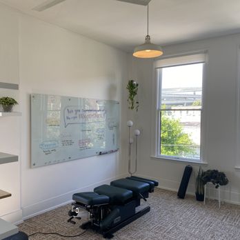 Kevin Yurkish, DC MS - Treatment corner. - Chiropractors Near Me - Portland, Oregon Kevin Yurkish, DC MS - Treatment corner. - Chiropractors Near Me - Portland, Oregon