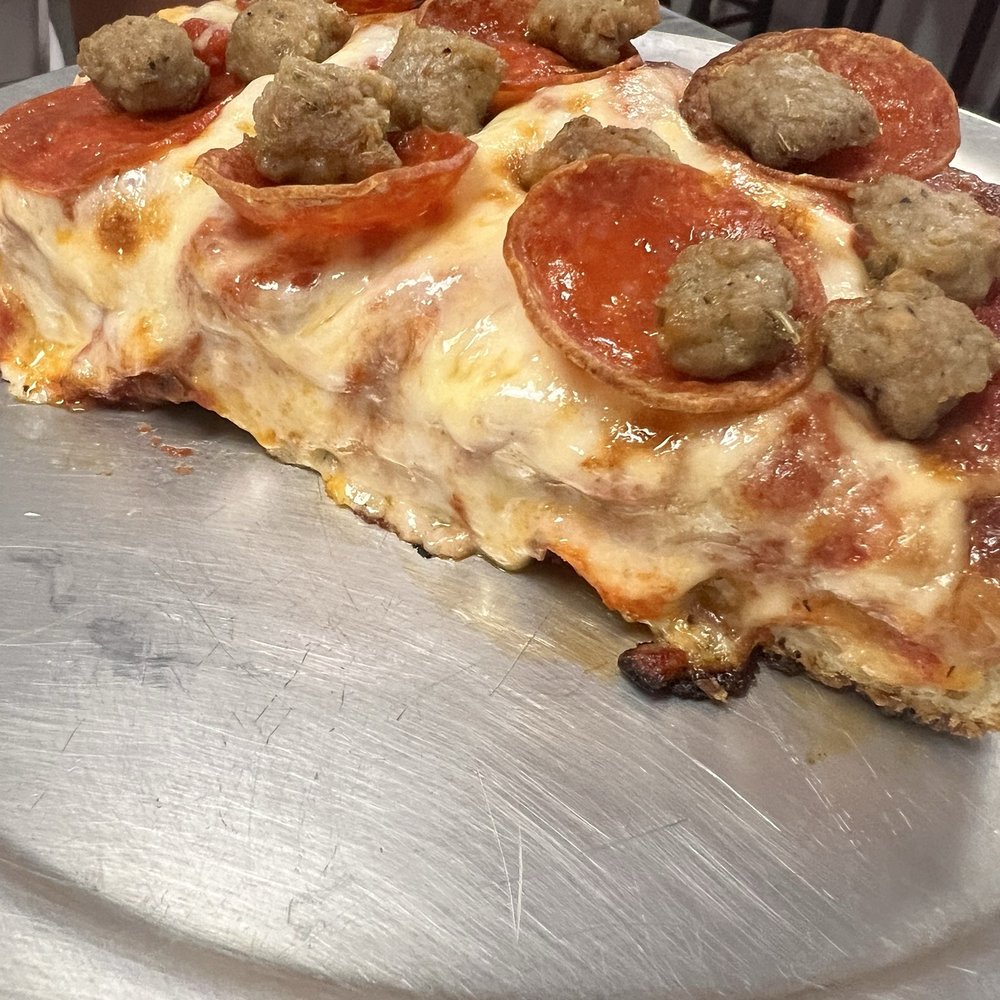 Raffaeles Pizza - Pizza Near Me - Glendale, Arizona