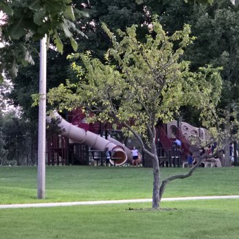 Wood Oaks Green Park - Playground - Parks Near Me - Northbrook, Illinois Wood Oaks Green Park - Playground - Parks Near Me - Northbrook, Illinois