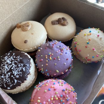 The Perfect Sweet Shoppe - Bakeries Near Me - Warren, Rhode Island