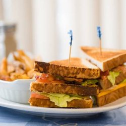 Early Riser Cafe - Clubhouse sandwich