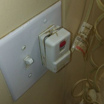 Relax Inn - Broken hairdryer that electrocuted me - Hotels Near Me - New Lexington, Ohio Relax Inn - Broken hairdryer that electrocuted me - Hotels Near Me - New Lexington, Ohio