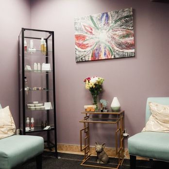Happy Beaver Esthetics - Waiting Room - Waxing Near Me - Edmonton, Alberta Happy Beaver Esthetics - Waiting Room - Waxing Near Me - Edmonton, Alberta