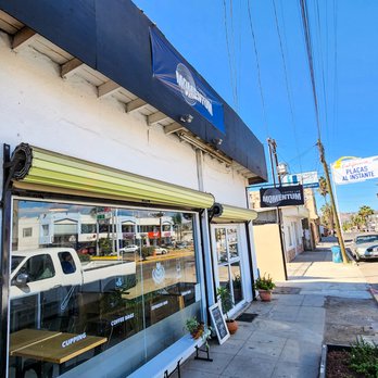 Momentum Coffee Lab - Store Front - Cafeteria Near Me - Ensenada, BCN
