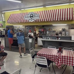 Village Market & Cafe