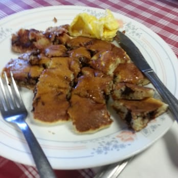 Harry's Café - Chocolate chip pancakes - Breakfast & Brunch Near Me - Honolulu, Hawaii Harry's Café - Chocolate chip pancakes - Breakfast & Brunch Near Me - Honolulu, Hawaii