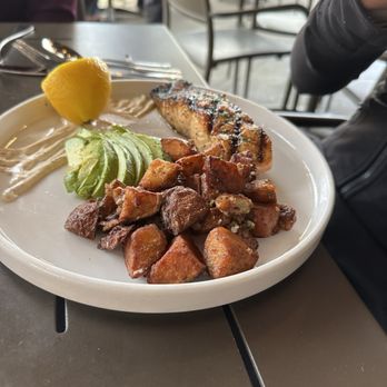 Cafe 4 - Smoked salmon - Comfort Food Near Me - Knoxville, Tennessee