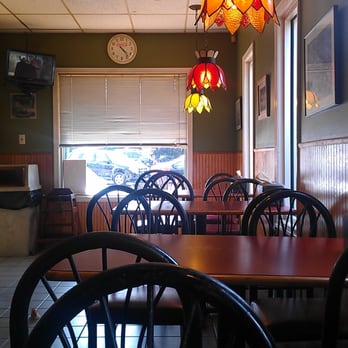 Sciarrino's Pizzeria - Interior - Pizza Near Me - Springfield, Pennsylvania Sciarrino's Pizzeria - Interior - Pizza Near Me - Springfield, Pennsylvania