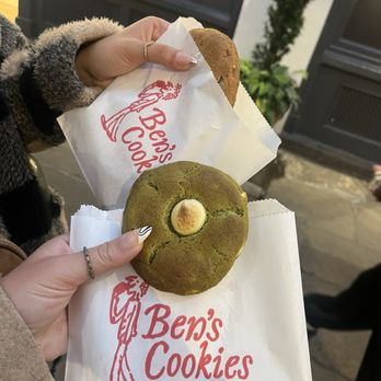 Ben's Cookies - Matcha cookie and chocolate - Bakeries Near Me - London, XGL