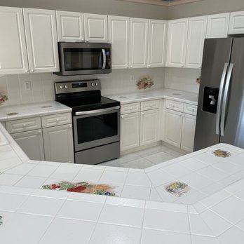 Oak Construction and Remodeling - Before - 1994 Kitchen - General Contractors Near Me - Boynton Beach, Florida