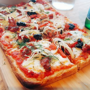 Levetto - Salsiccia; Italian sausage, shaved fennel, roasted red pepper, chili flake, black olive, fior di latte, fennel fronds - Italian Near Me - Thornhill, Ontario Levetto - Salsiccia; Italian sausage, shaved fennel, roasted red pepper, chili flake, black olive, fior di latte, fennel fronds - Italian Near Me - Thornhill, Ontario
