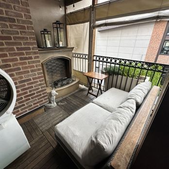 The Lost Fox - Fireplace, seating area on the outside patio - New American Near Me - Ashburn, Virginia