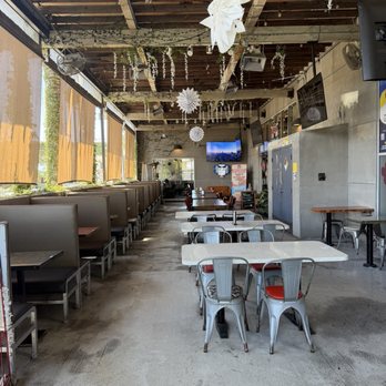 Dinah's Comfort Kitchen - Outdoor Patio - Waffles Near Me - Culver City, California Dinah's Comfort Kitchen - Outdoor Patio - Waffles Near Me - Culver City, California