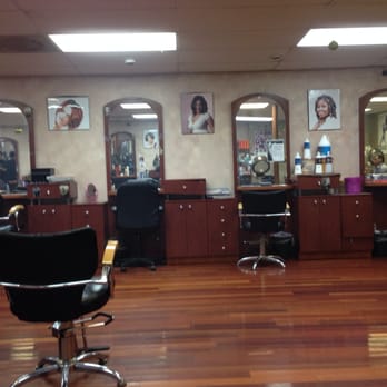 Mena's Hair Design - Interior - Hair Salons Near Me - Chicago, Illinois Mena's Hair Design - Interior - Hair Salons Near Me - Chicago, Illinois