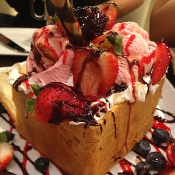 Cafe LaTTea - Toast with strawberry ice cream - Cafes Near Me - Cupertino, California Cafe LaTTea - Toast with strawberry ice cream - Cafes Near Me - Cupertino, California