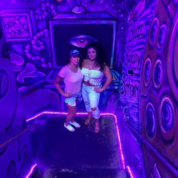 Dat Dog - The walls are super cool that art work is on point. - Hot Dogs Near Me - New Orleans, Louisiana Dat Dog - The walls are super cool that art work is on point. - Hot Dogs Near Me - New Orleans, Louisiana